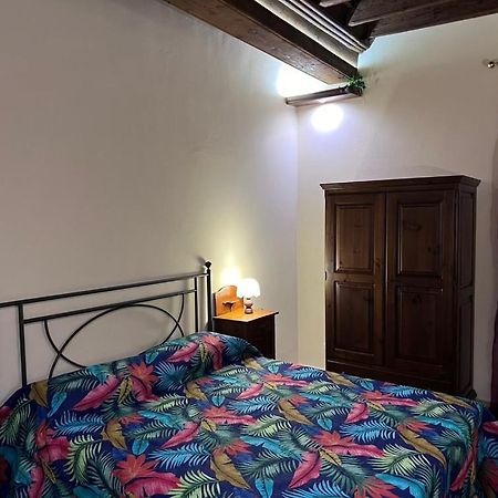 Lovely Apartments Barra Di Ferro Centro Storico Cuneo Bagian luar foto